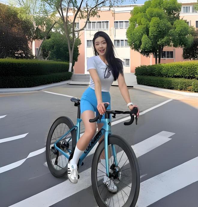行车怎么样属于什么档次闪电跟捷安特怎么选j9九游会网址是什么单车产业报告:崔克自(图4) 行车怎么样属于什么档次闪电跟捷安特怎么选j9九游会网址是什么单车产业报告:崔克自(图4)